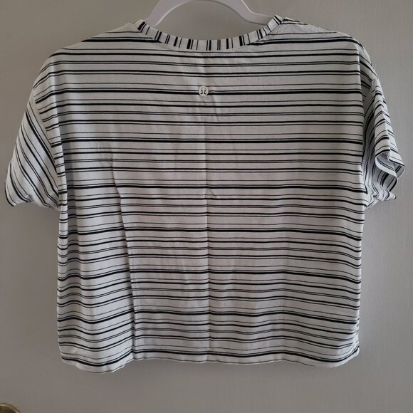 Lululemon Tshirt - Picture 2 of 2